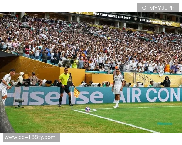 阿诺德庆祝27岁生日皇马队友贝林厄姆与卡雷拉斯送上温馨祝福 阿诺德庆祝27岁生日皇马队友贝林厄姆与卡雷拉斯送上温馨祝福