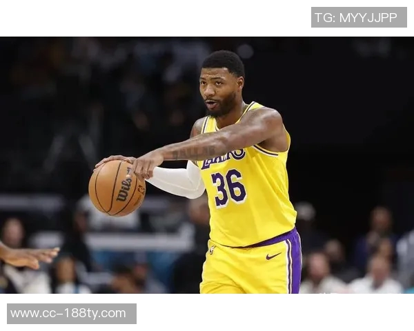 湖人失误频繁如被抄截马刺利用转换进攻给予惩罚 湖人失误频繁如被抄截马刺利用转换进攻给予惩罚